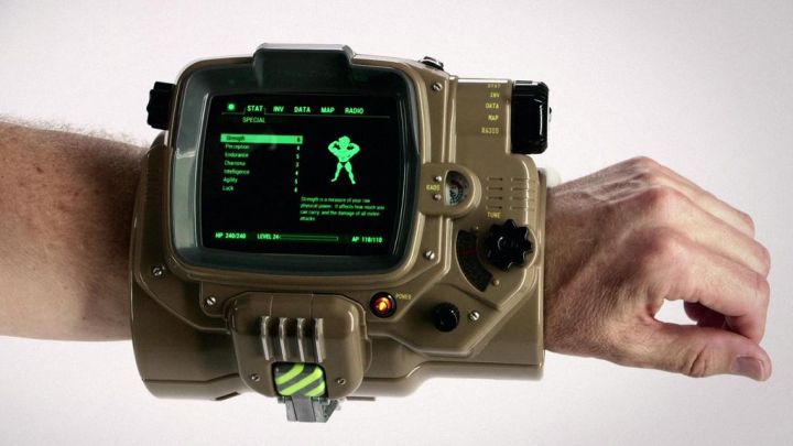 Pip Boy - Communication and availability working freelance